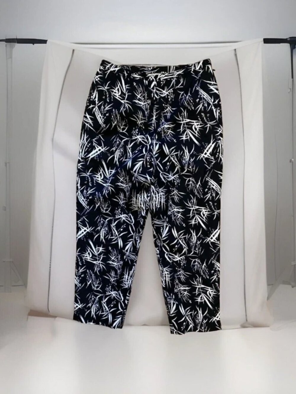 Pendleton Women's Silk Crop Ankle Pants Floral Size 8